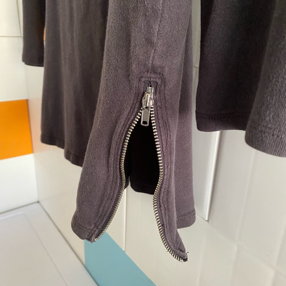 Gap Long Sleeve with Zipper